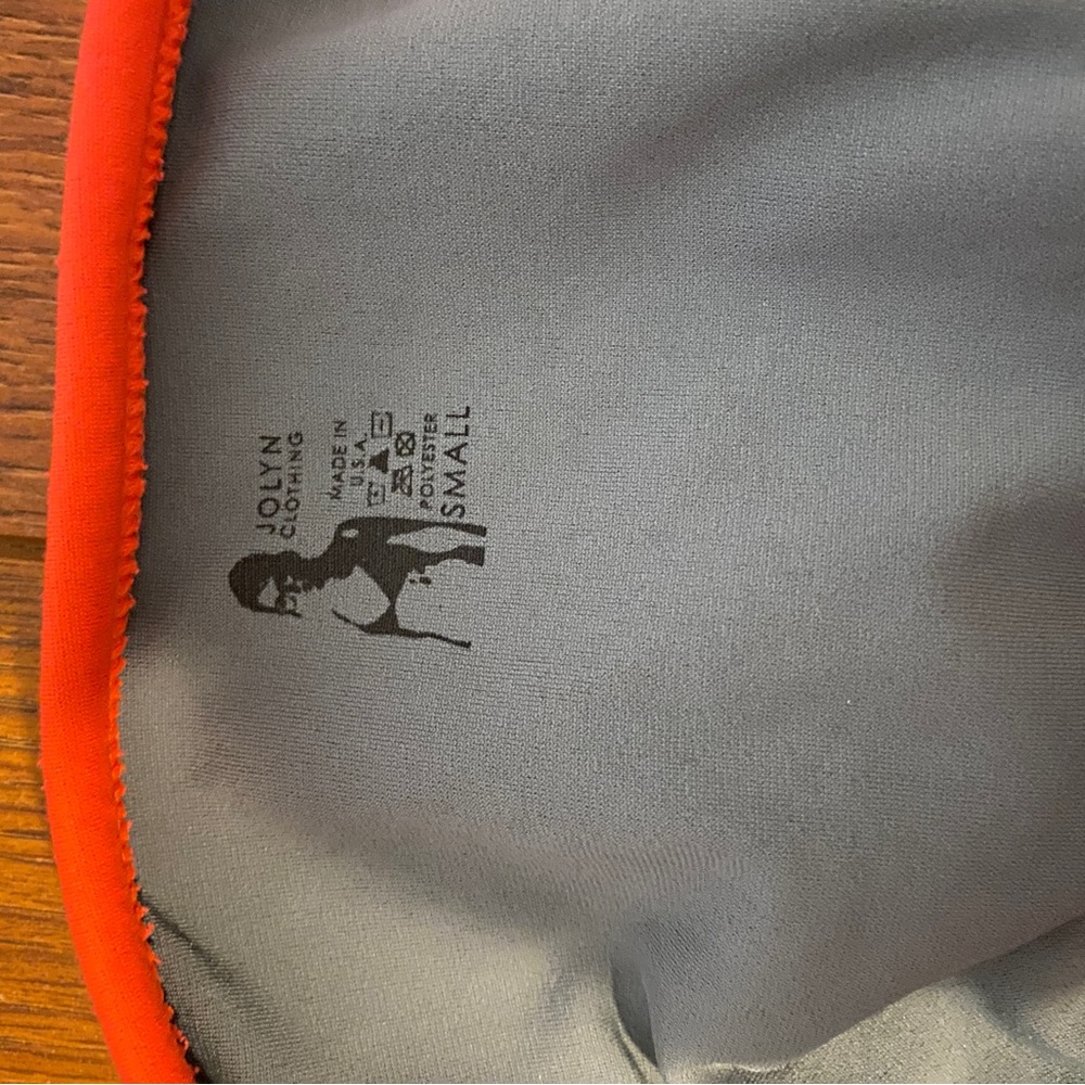 Jolyn training bottoms.